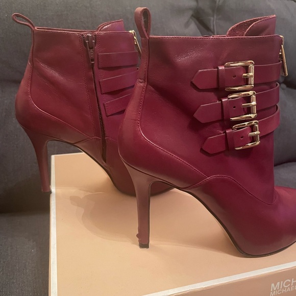 Michael Kors ankle boots - Picture 2 of 8